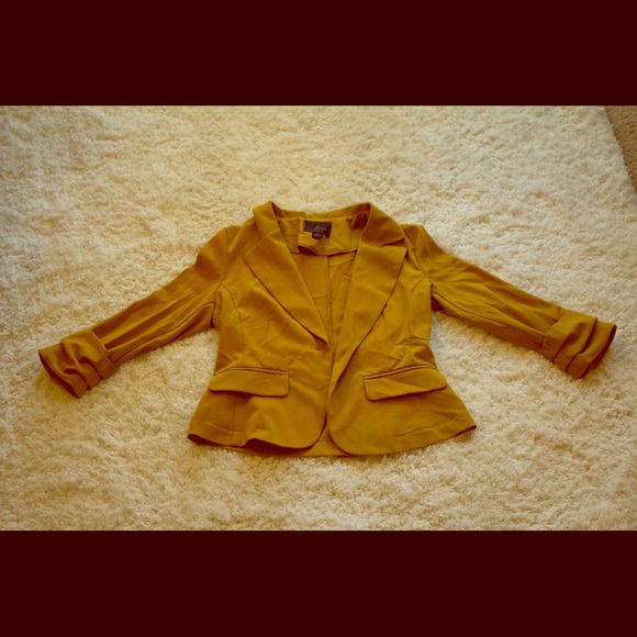 Mustard yellow blazer - Picture 1 of 2